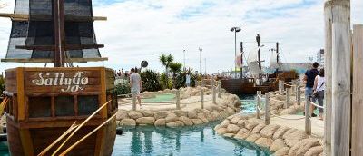 Water feature and pirate ships at Hastings Adventure Golf